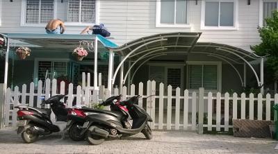 Mái che nhà xe giá rẻ